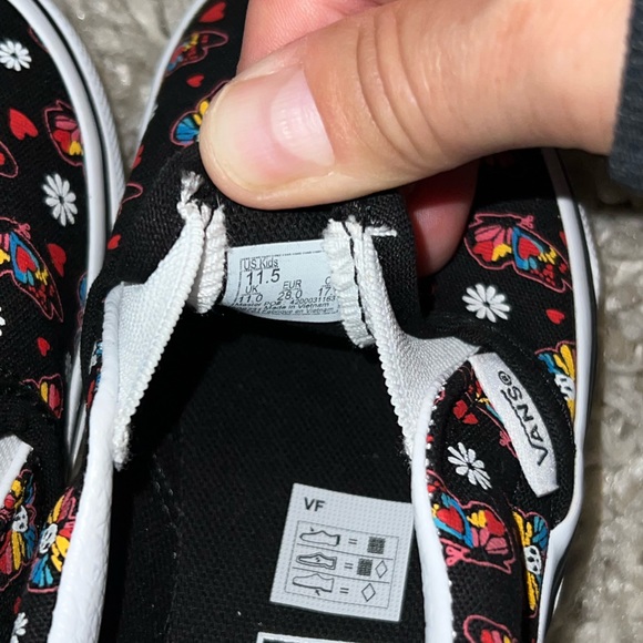NWT Vans Kids Classic Slip-On Glow Butterfly Skull Sneakers 11.5K - Picture 4 of 7
